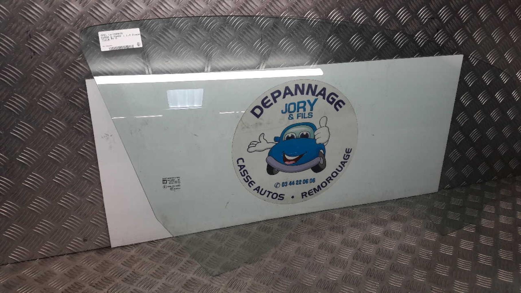 Vitre avant droit OPEL CORSA D PHASE 1 Diesel - 1