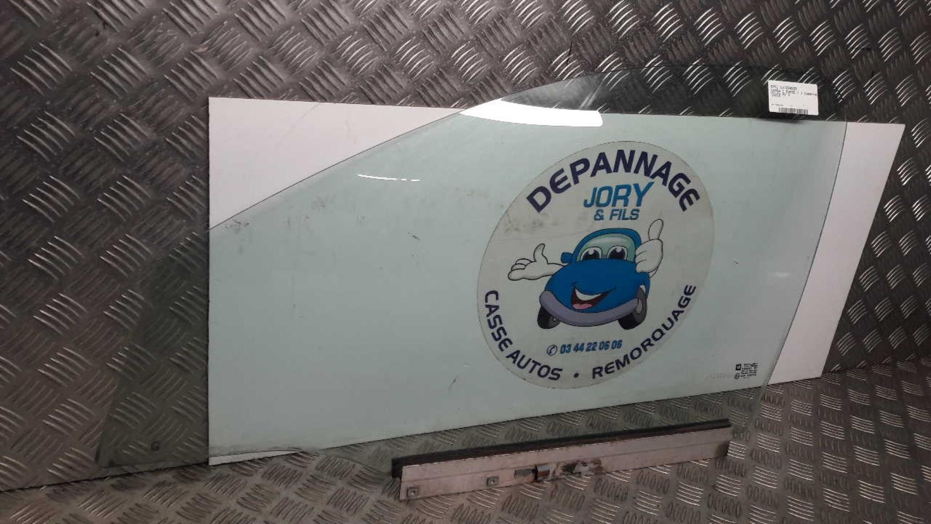 Vitre avant gauche OPEL CORSA C PHASE 1 Essence - 1