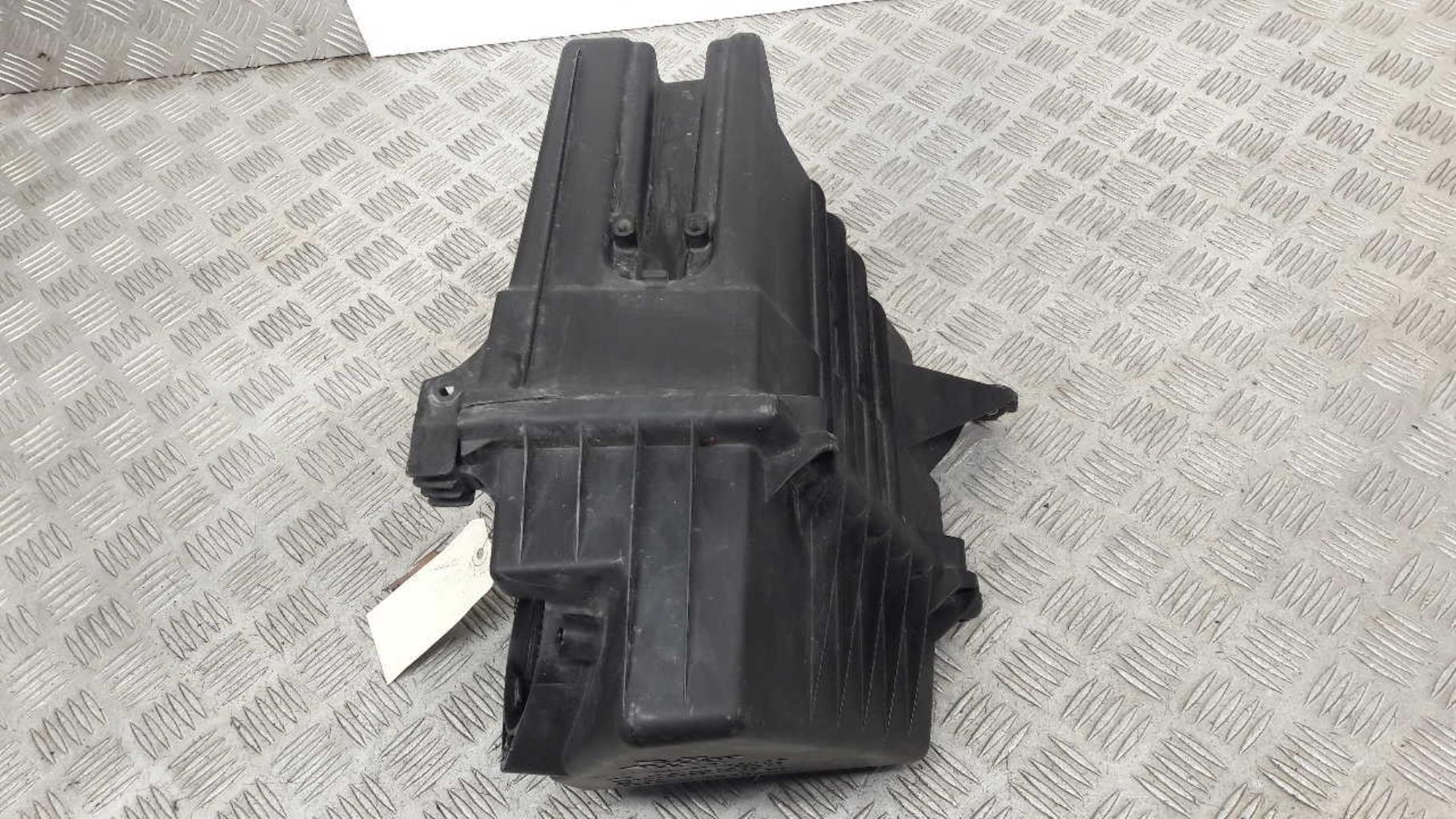 Boite a air VOLKSWAGEN POLO 4 PHASE 2 Diesel - 1