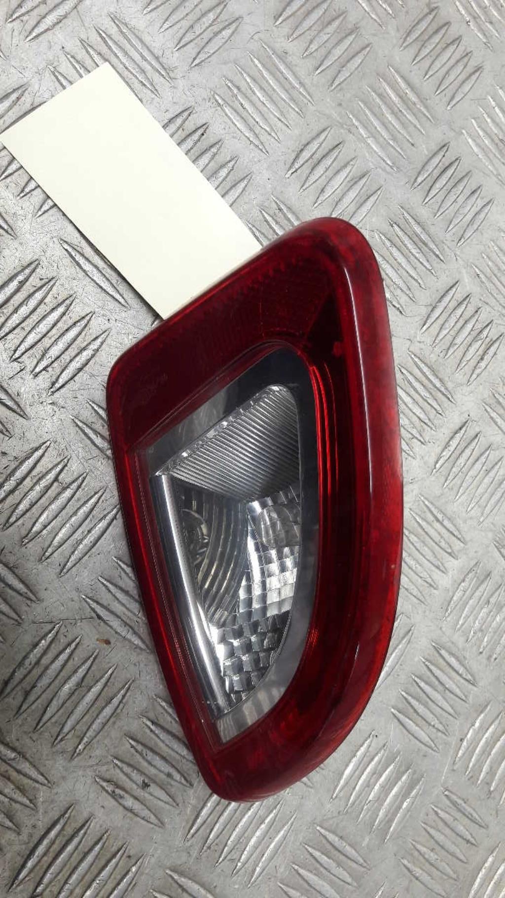 Feu arriere secondaire droit (feux) RENAULT TWINGO 2 PHASE 2 Diesel - 1