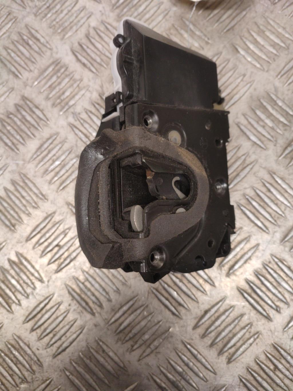 Serrure avant droit PEUGEOT 607 PHASE 1 Diesel - 1