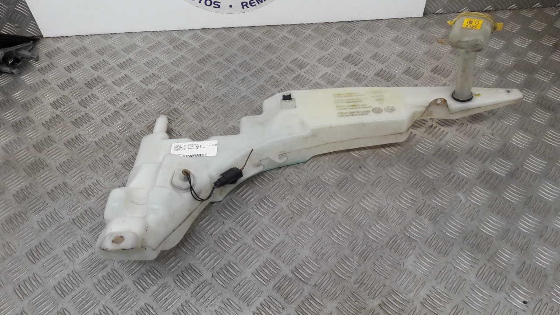 Vase de lave glace FORD FOCUS 1 Diesel - 1