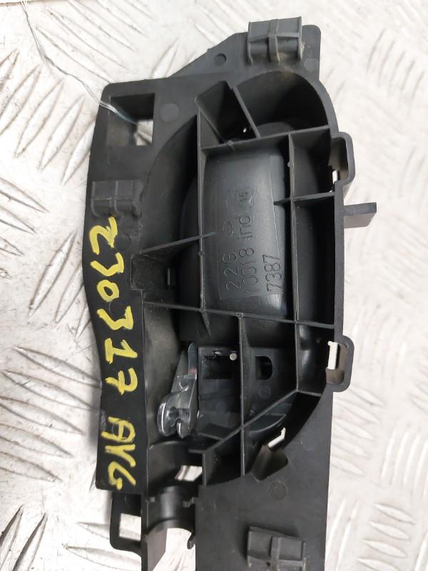Poignee interieur avant gauche CITROEN C4 1 PHASE 1 Diesel - 1