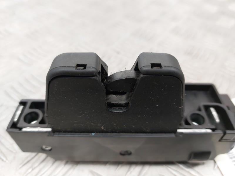 Serrure de hayon CITROEN C4 1 PHASE 1 Diesel - 1