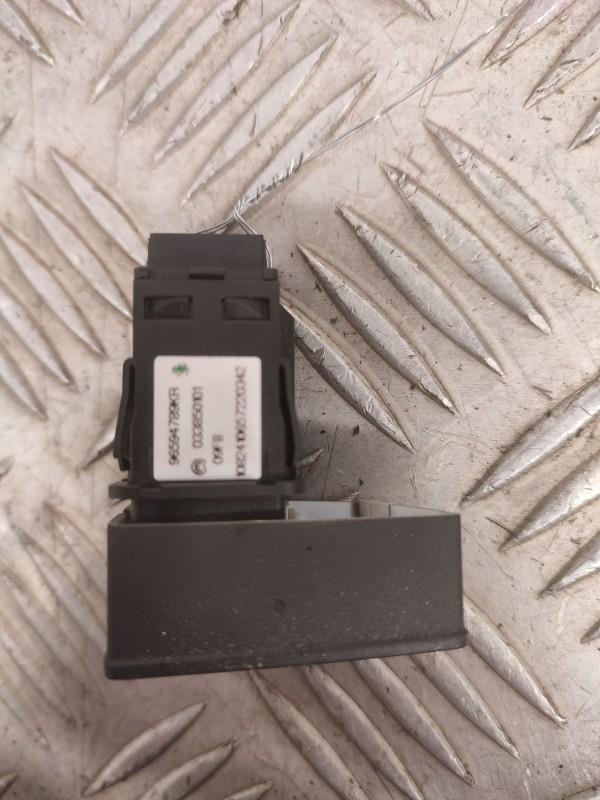 Bouton de warning CITROEN C5 2 BREAK Diesel - 1