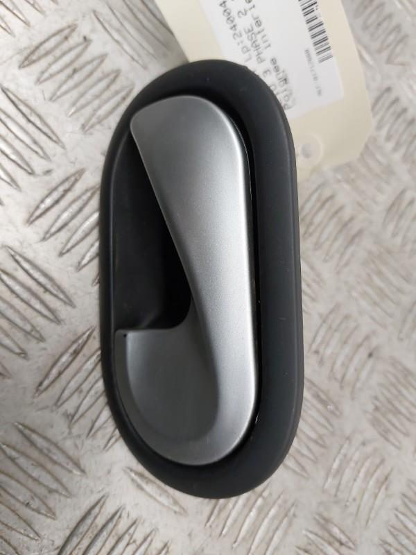 Poignee interieur avant gauche RENAULT CLIO 3 PHASE 2 Diesel - 1