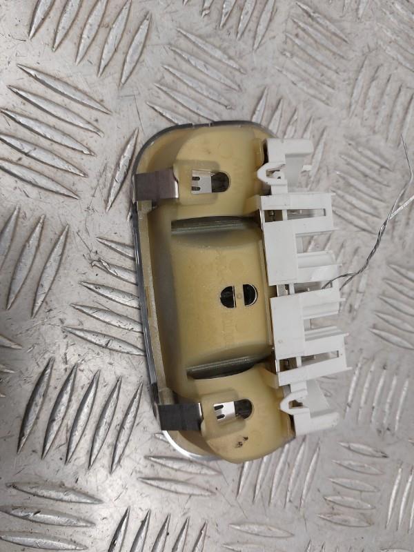 Eclairage de plafonnier PEUGEOT 307 PHASE 1 BREAK Diesel - 1