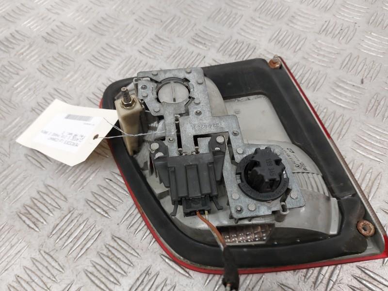 Feu arriere secondaire droit (feux) MERCEDES CLASSE E 210 PHASE 2 BREAK Diesel - 1