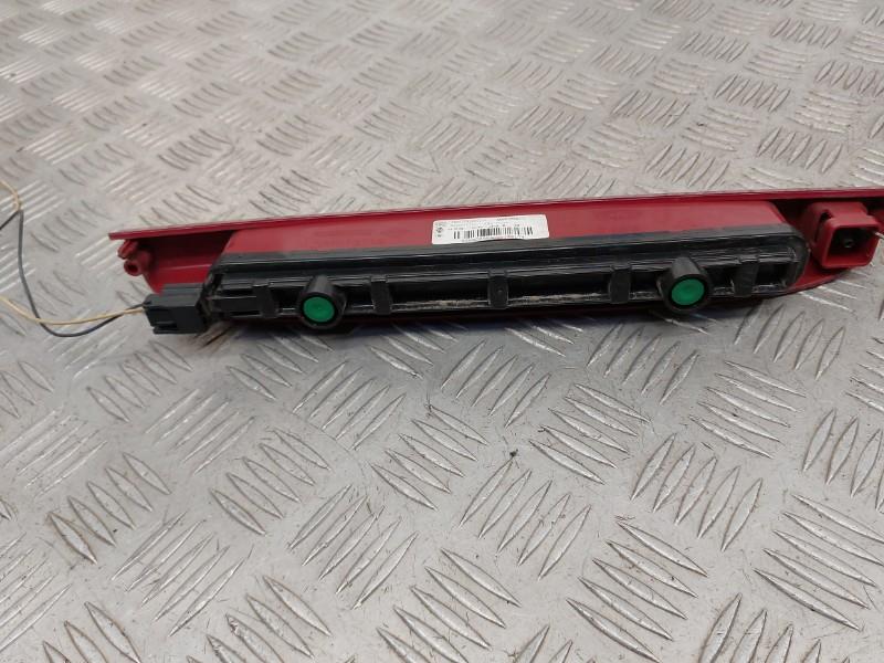 Feu arriere stop central RENAULT CLIO 3 PHASE 1 BREAK Diesel - 1