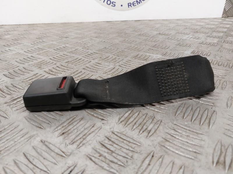 Attache ceinture arriere centrale BMW SERIE 3 E90 PHASE 1 Diesel - 1