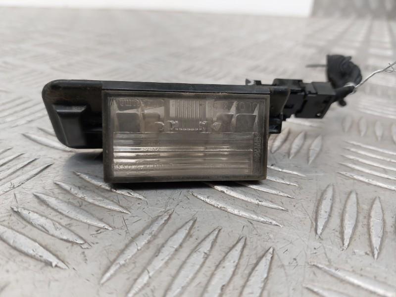 Eclairage de plaque BMW SERIE 3 E36 COMPACT Essence - 1