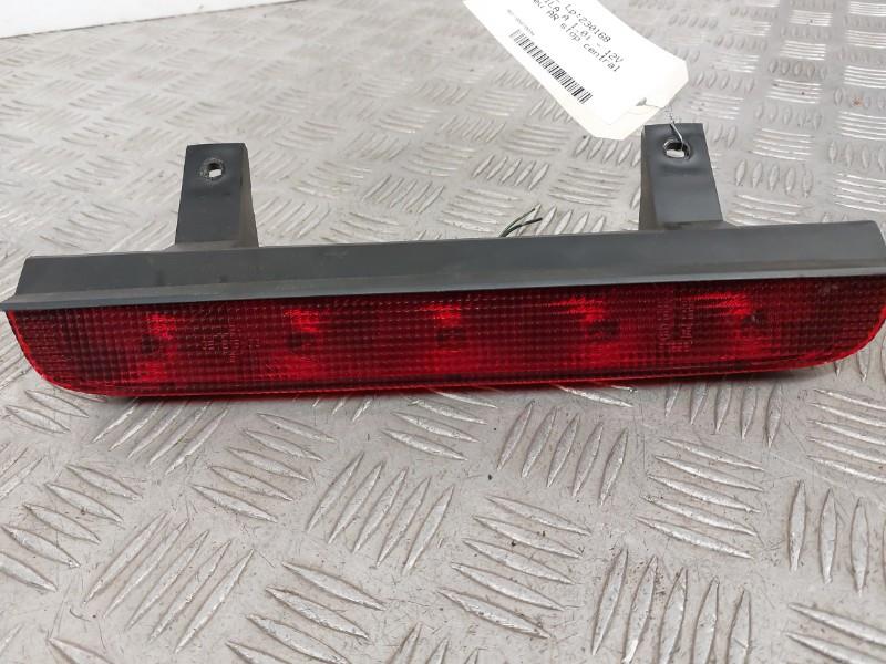 Feu arriere stop central OPEL AGILA A Essence - 1