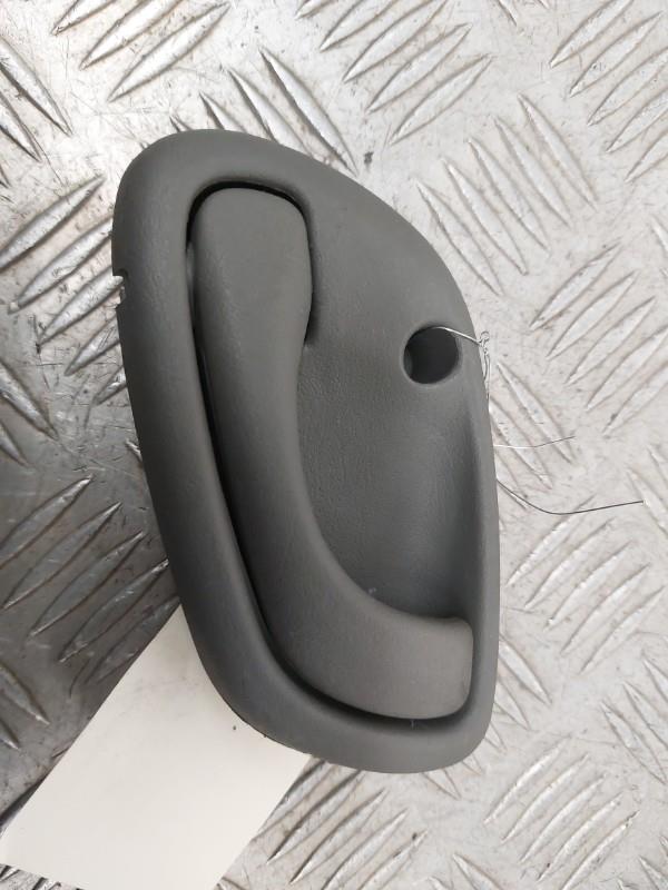Poignee interieur avant gauche OPEL AGILA A Essence - 1