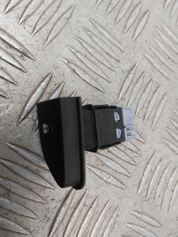 Bouton/Interrupteur RENAULT CLIO 4 PHASE 2 Essence - 1