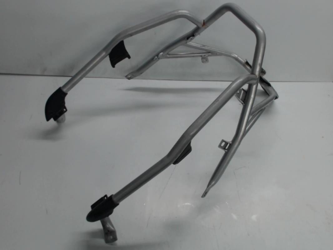 pièce détachée occasion protection / armature Boucle arriere GILERA