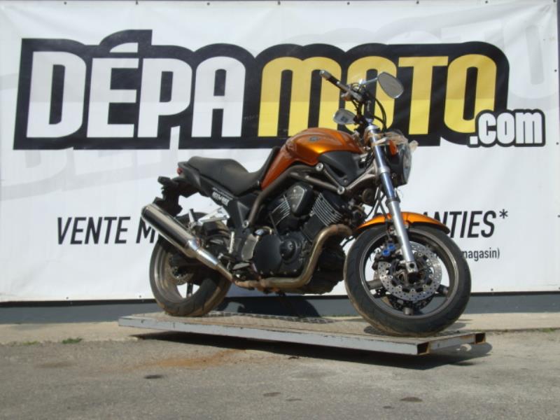 Illustration de YAMAHA1100 BT BULLDOG