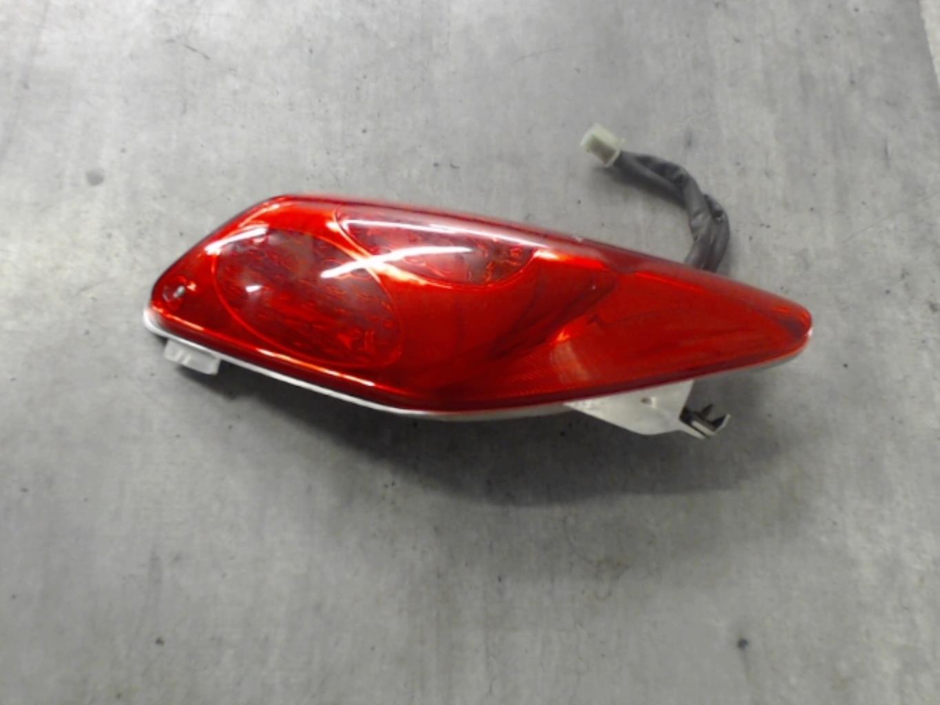 pièce détachée occasion Feu arriere gauche YAMAHA