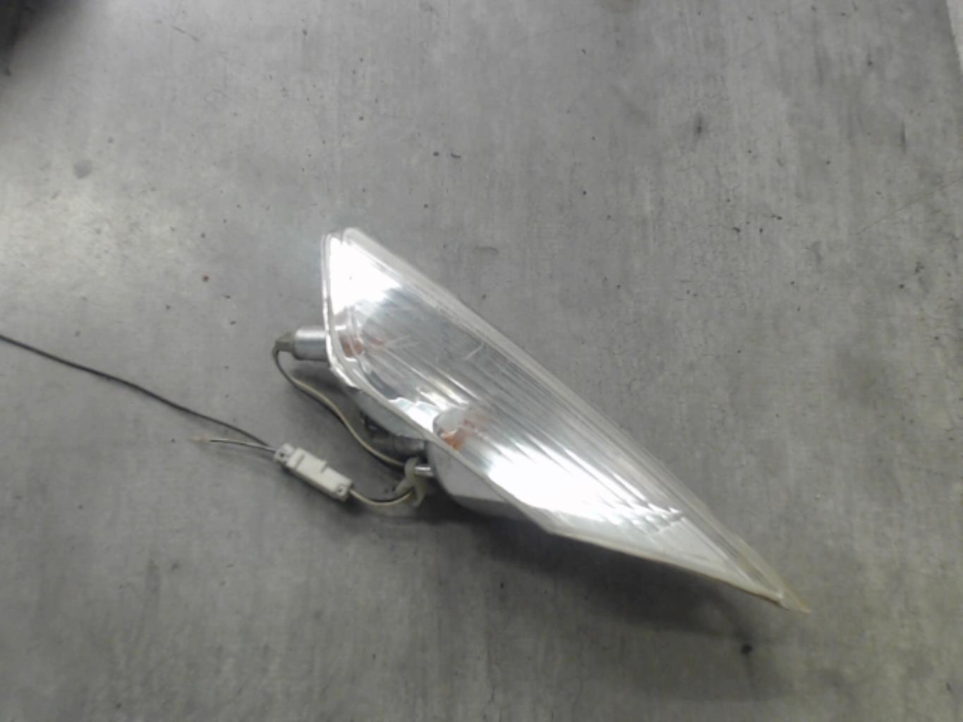 pièce détachée occasion Clignotant avant droit PIAGGIO