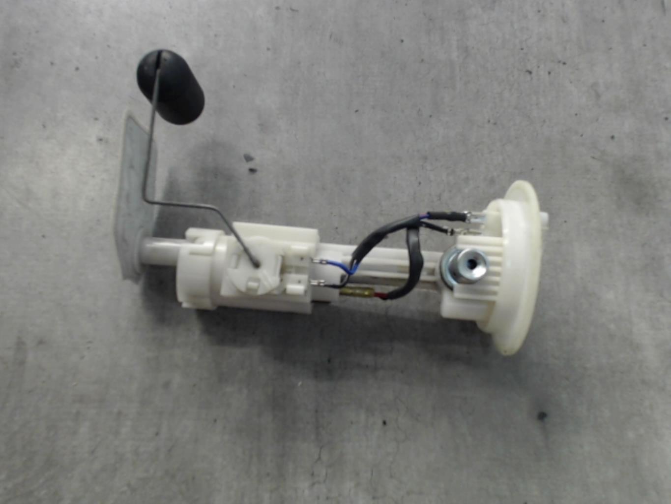 pièce détachée occasion Pompe + jauge à essence