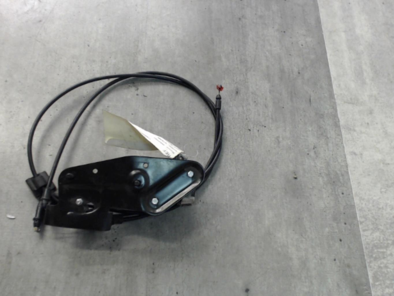 pièce détachée occasion Cable verrouillage selle PIAGGIO