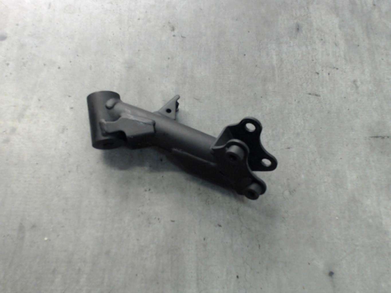 pièce détachée occasion Support moteur gauche
