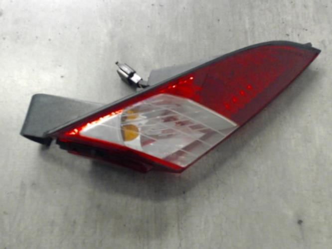 pièce détachée occasion Feu arriere droit PEUGEOT