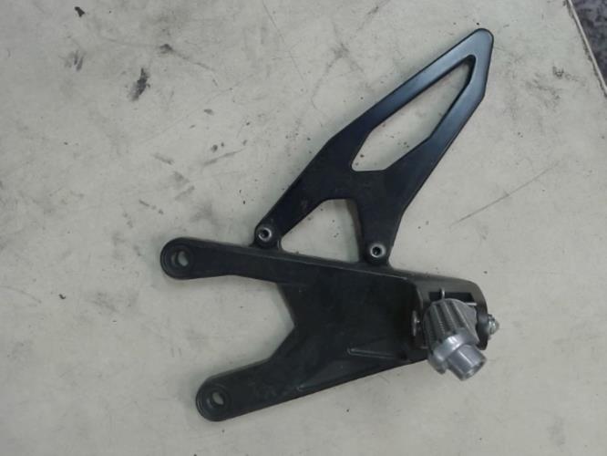 pièce détachée occasion Platine avant gauche YAMAHA