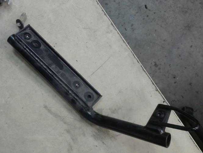 pièce détachée occasion Support marche pied gauche HONDA