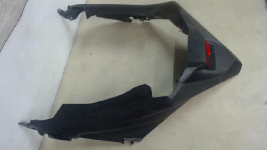 Illustration de Cache carenage coque arriere YAMAHA
