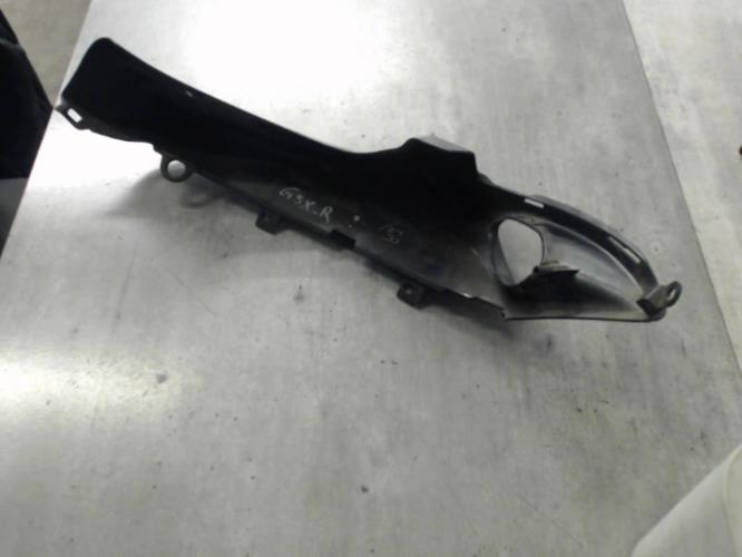 pièce détachée occasion Cache lateral gauche SUZUKI