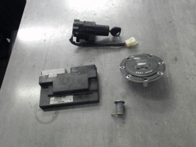 pièce détachée occasion Kit serrure HONDA