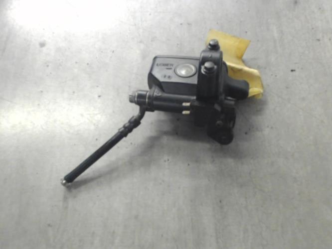 pièce détachée occasion Maitre cylindre frein avant HONDA