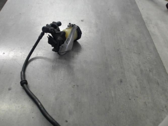 pièce détachée occasion Maitre cylindre frein avant HONDA