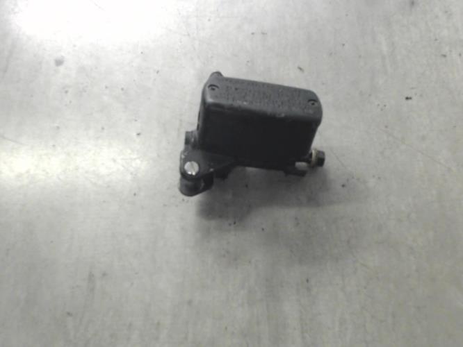 pièce détachée occasion Maitre cylindre frein avant HONDA