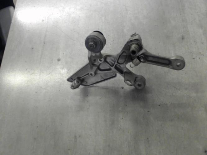 pièce détachée occasion Platine avant droite HONDA