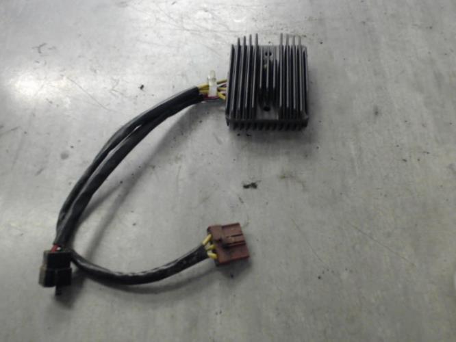 pièce détachée occasion Regulateur charge batterie