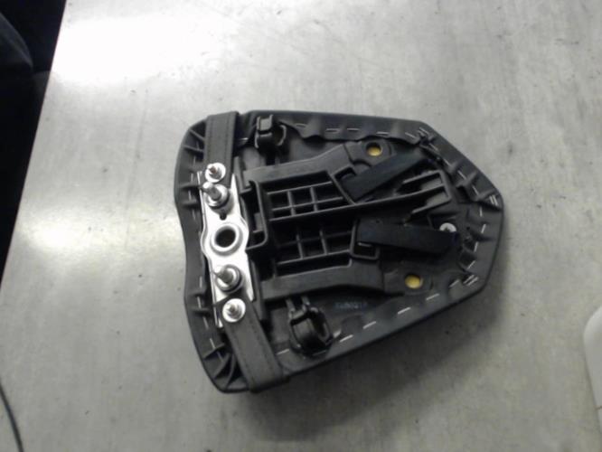pièce détachée occasion Selle passager SUZUKI