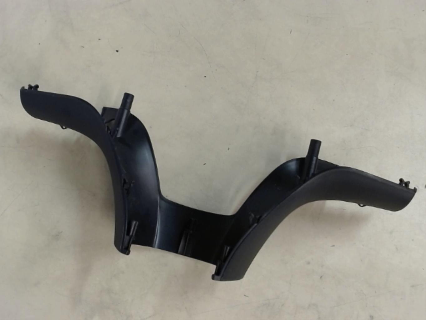 pièce détachée occasion Cache guidon inferieur PIAGGIO