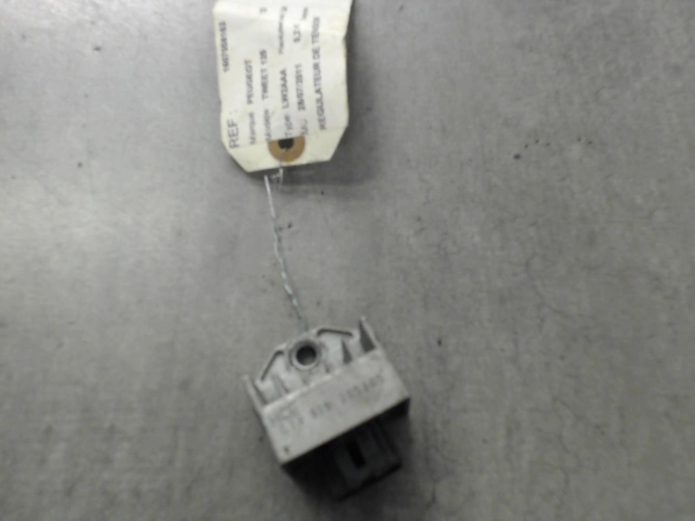 pièce détachée occasion Regulateur charge batterie