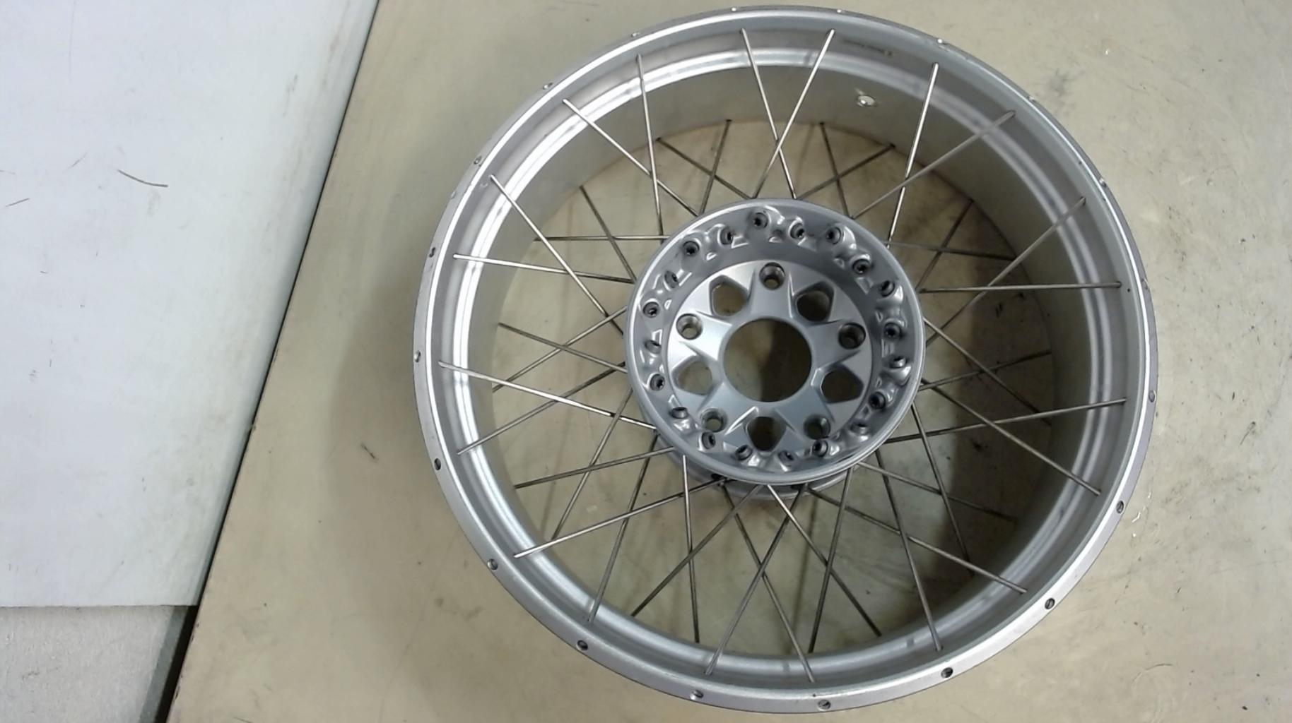 pièce détachée occasion Jante arriere BMW