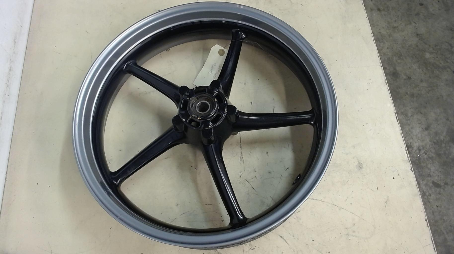 pièce détachée occasion Jante avant TRIUMPH