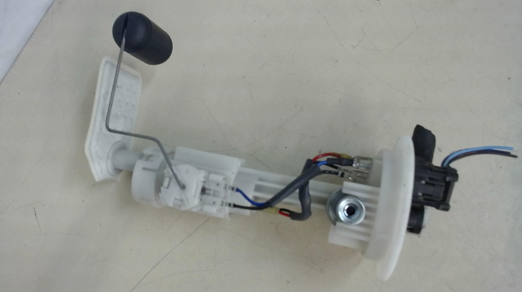 pièce détachée occasion Pompe + jauge à essence