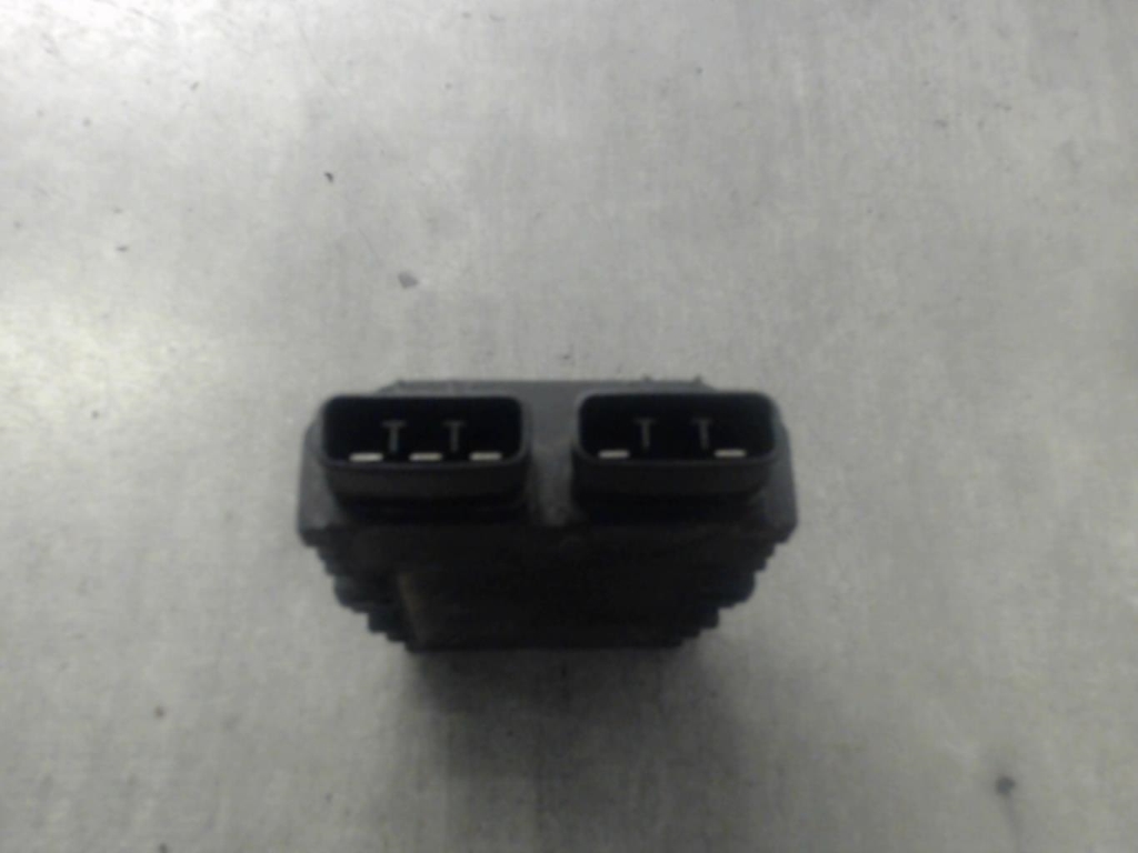 pièce détachée occasion Regulateur charge batterie PEUGEOT