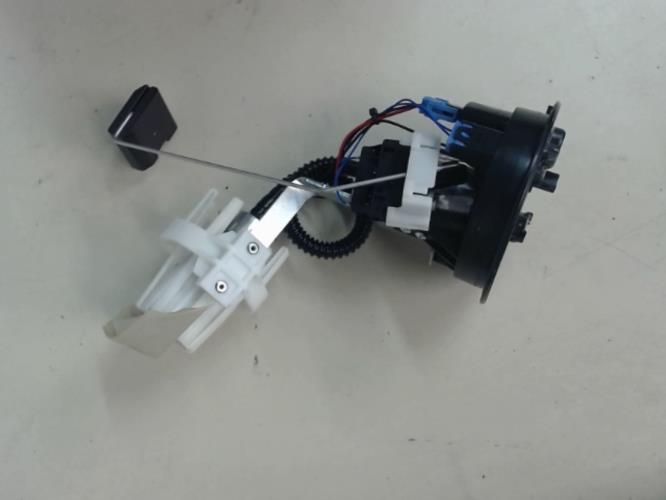 pièce détachée occasion Pompe a essence BMW