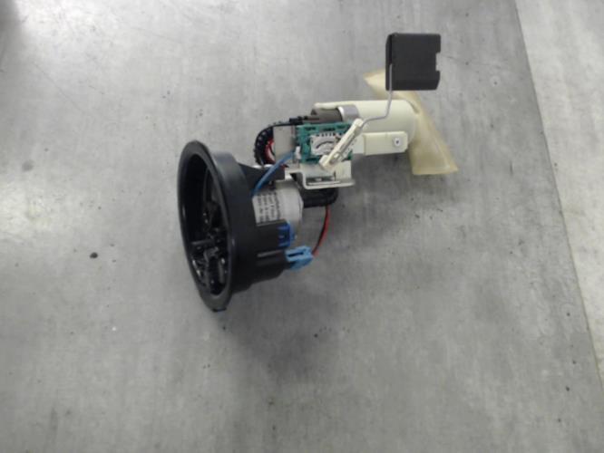 pièce détachée occasion Pompe + jauge à essence BMW