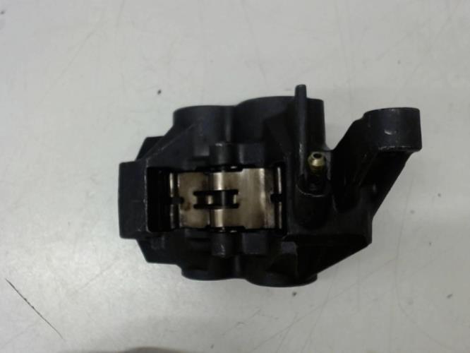pièce détachée occasion Etrier de frein avant gauche YAMAHA