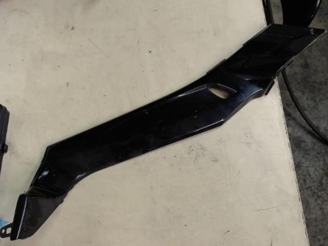 pièce détachée occasion Cache lateral droit YAMAHA