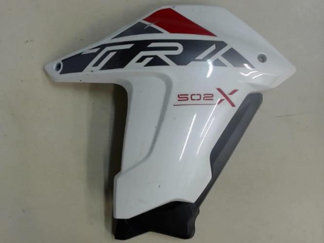 pièce détachée occasion Cache lateral droit BENELLI