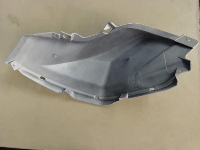 pièce détachée occasion Cache reservoir droit