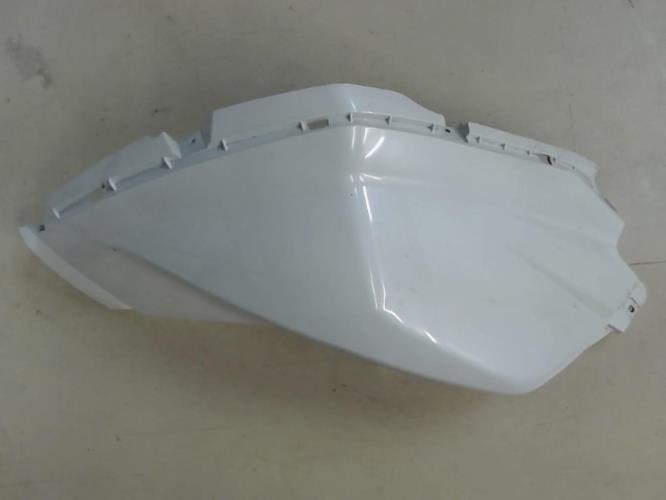 pièce détachée occasion Cache reservoir droit BENELLI